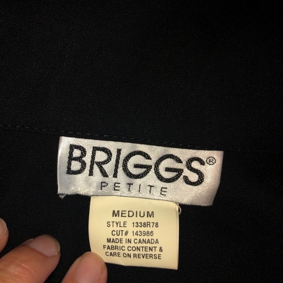 Briggs petite black  lightweight top size medium - Picture 10 of 10